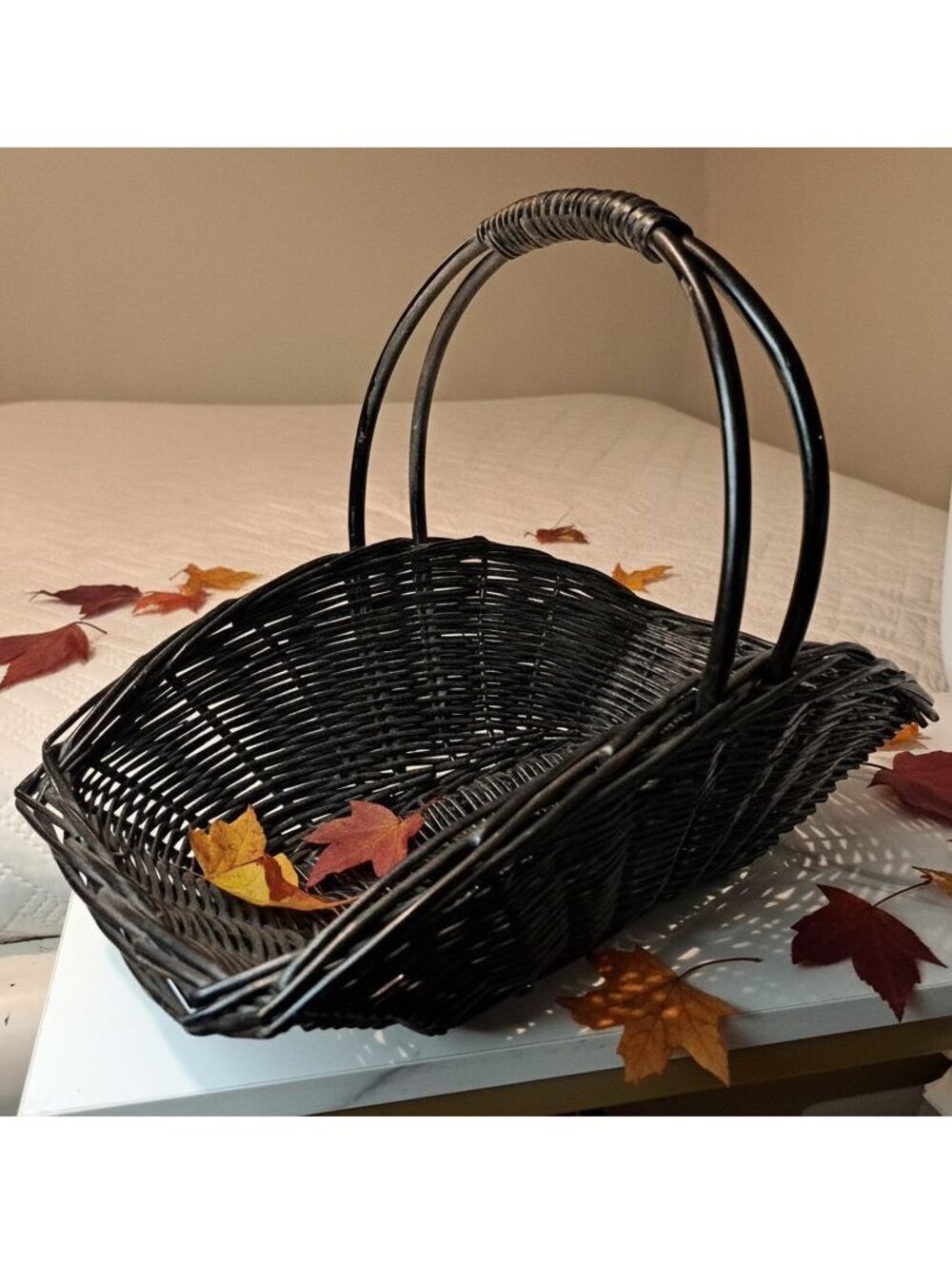 Vintage Black Wicker Carrier Gathering Basket w/ Double Looped Handle 8.5"x 14"